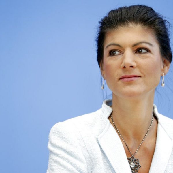 Almanya'daki eyalet seçimlerinde sol partileri sarsan Sahra Wagenknecht kimdir?