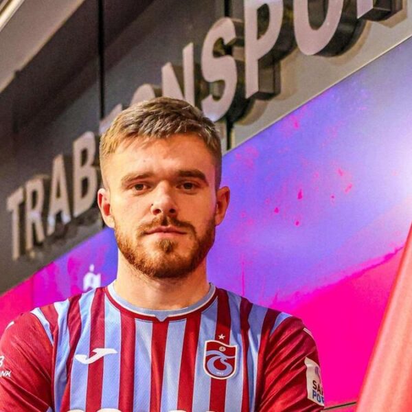 Trabzonspor’un Ukraynalı oyuncusu Arseniy Batagov’un varlığı milli ara sırasında ortaya çıktı