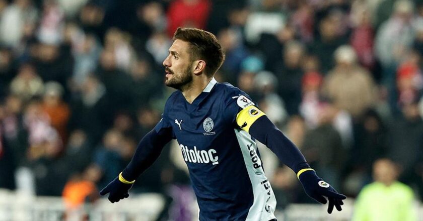Son Dakika Spor Haberleri | Dusan Tadic: Savaşımıza devam etmeliyiz