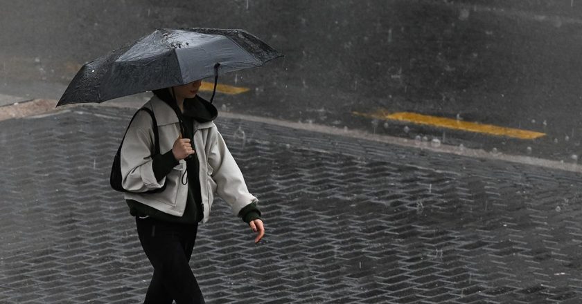 Yurtların batısında yağmurlu olacak ve doğu bulutlu olacak