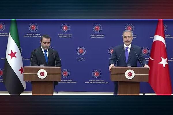 Bakan Fidan’dan YPG çıkışı: Sistemi Broops ve Olumlu Atmosferi Önler