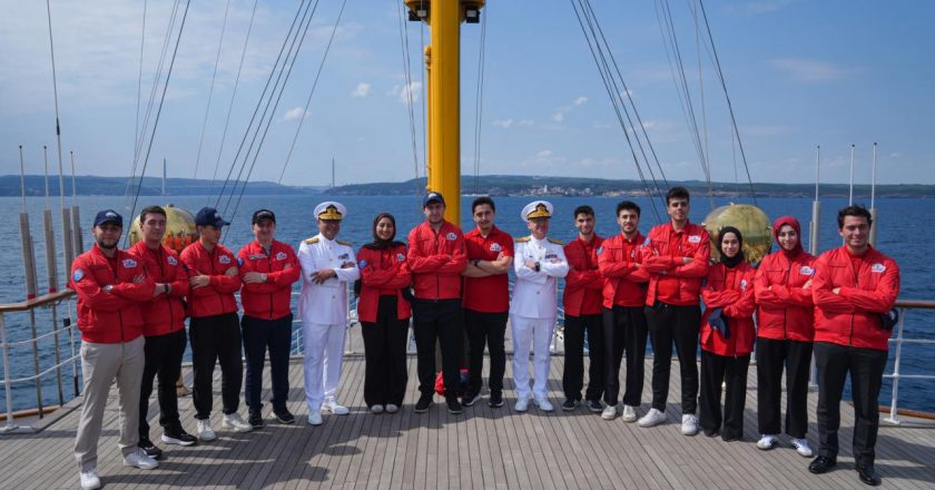 Savarona yat ile Boğaz’daki geçiş törenine katılacak gençler duygularını açıkladı