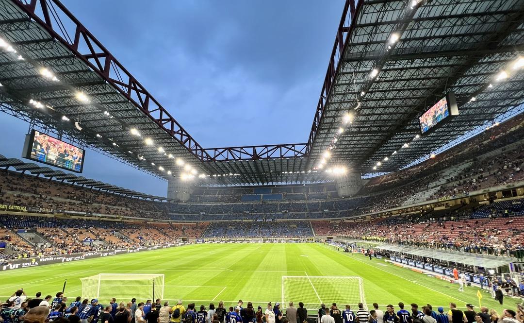 İtalyanların efsanevi stadyumu San Siro resmi olarak yok edildi! Tarihsel satışlar yapılır ... 3