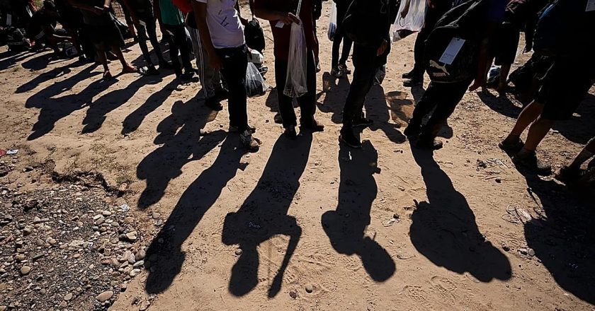 Trump mülteci kabulünü yılda 7.500 kişiyle sınırlandırdı