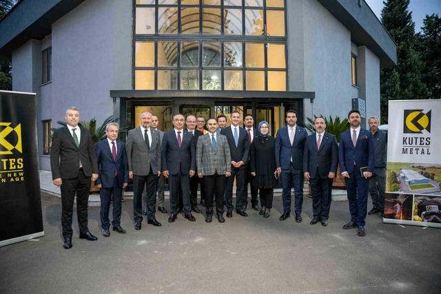 Sanayi ve Mehmet Fatih Kacır teknolojisi bakanı Kutes 4 fabrikasını ziyaret etti