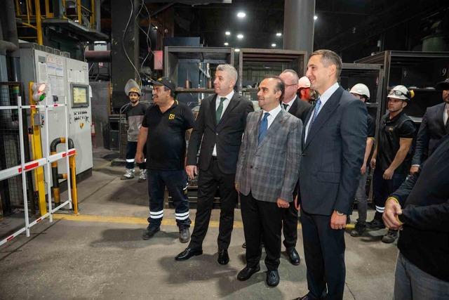 Sanayi ve Mehmet Fatih Kacır teknolojisi bakanı Kutes 2 fabrikasını ziyaret etti