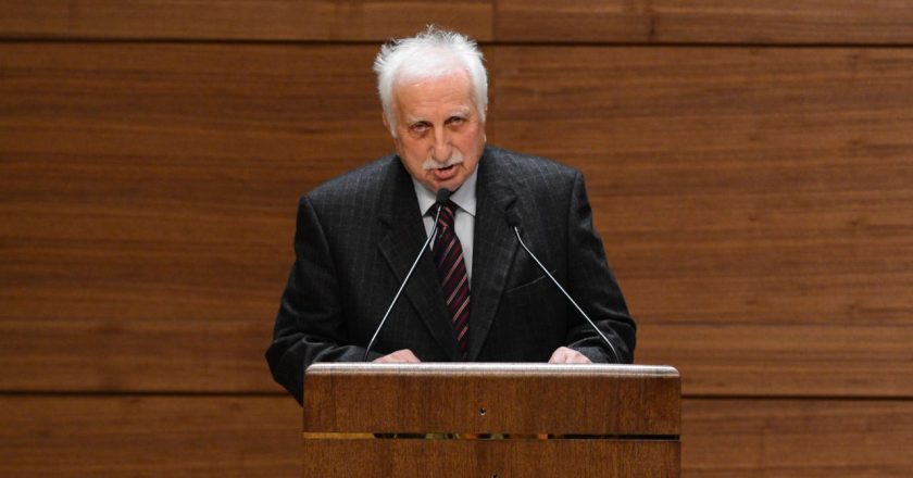 Neyzen, mermer sanatçısı ve fotoğrafçı Niyazi Sayın hayatını kaybetti.