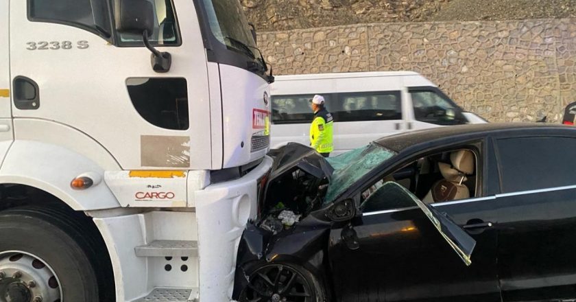 Van’da tanker ile otomobil çarpıştı: 2 ölü