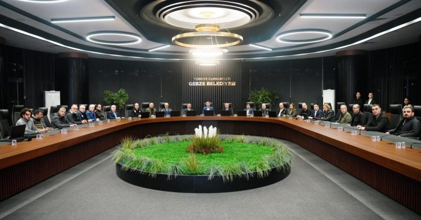 “Zemin araştırmalarından yapı denetim süreçlerine kadar her aşamayı titizlikle inceliyoruz.”