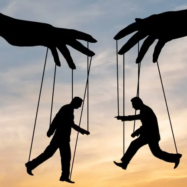 Psikolojik Manipülasyon Yapan 3 Burç!