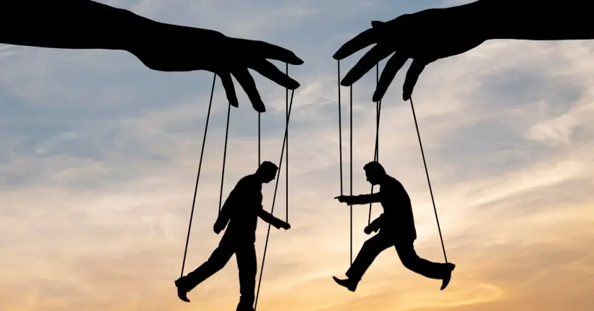 Psikolojik Manipülasyon Yapan 3 Burç!