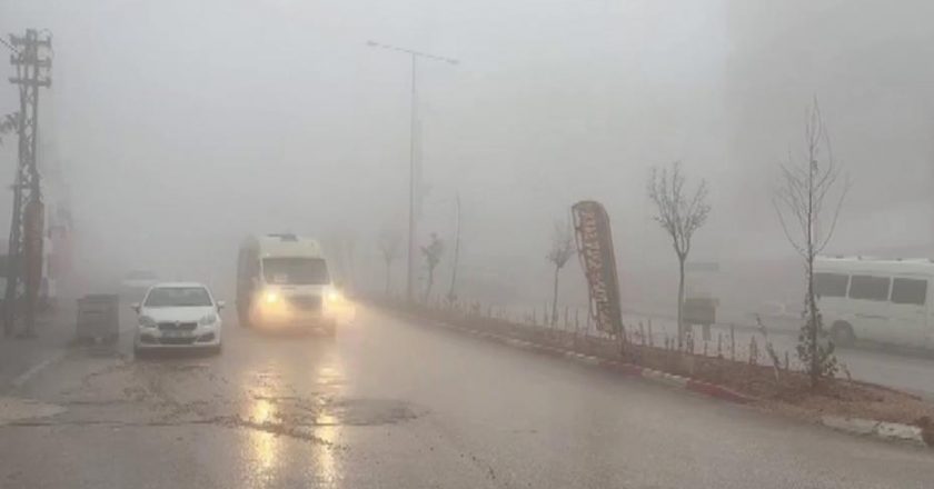 Besni’de yoğun sis hakim!