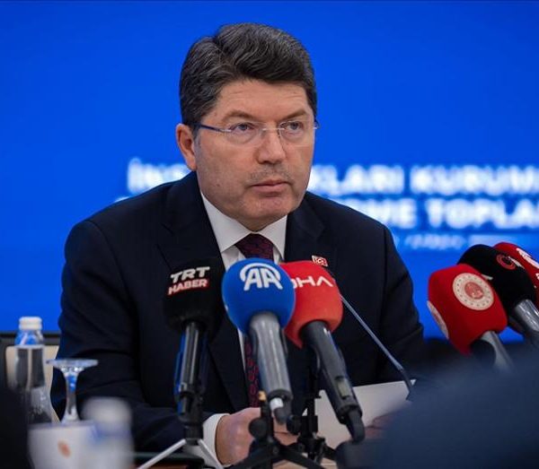 Bakan Tunç’tan uyarı: Yasadışı bahis ve kumar cezaları yükseliyor!